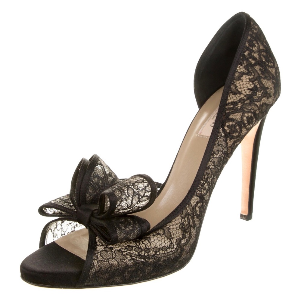 VALENTINO  Black Lace d’orsay Pumps